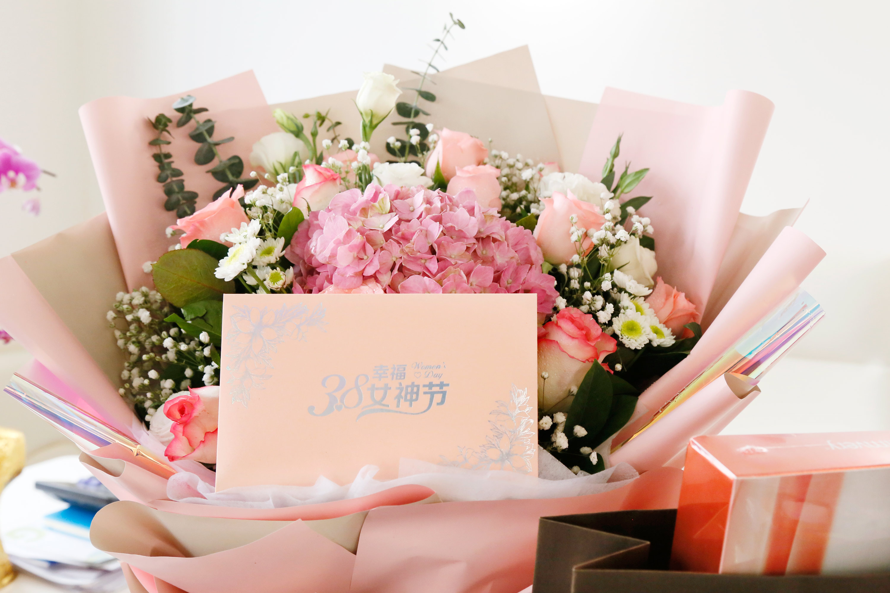 祝所有小仙女們節(jié)日快樂(lè)！
